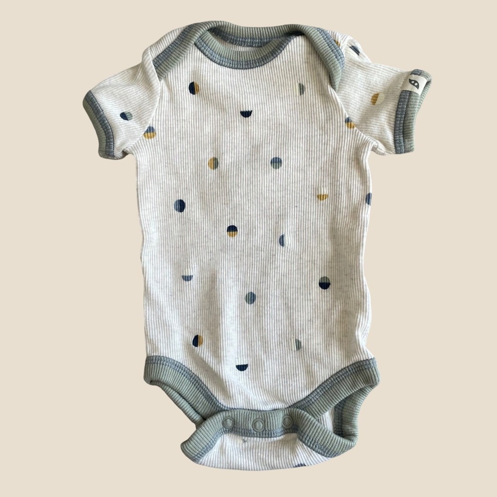 Easy Peasy 0-3M Baby Organic Cotton 1-Piece PolkaDot Neutral Short Sleeve Summer